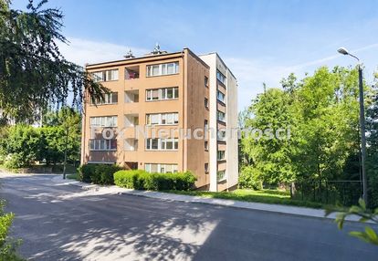 3 pokoje z balkonem - niski blok, złote łany