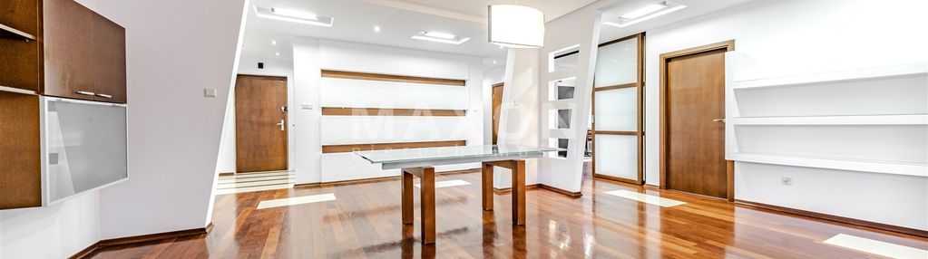 Elegancki 120 - metrowy apartament na woli