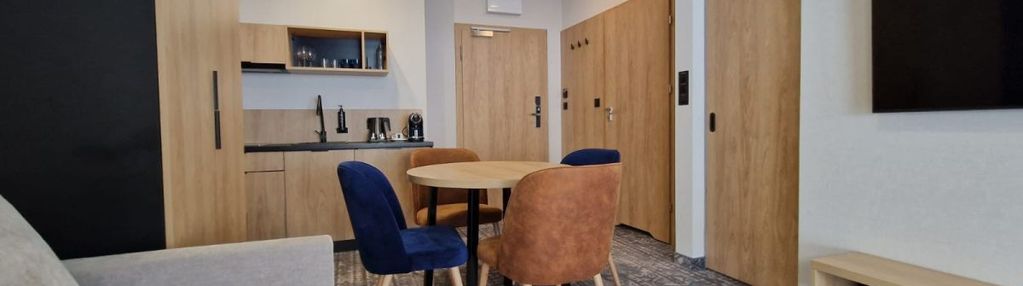 Apartament z miejscem w garażu i balkonem