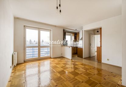 Świetne 2 pokoje z balkonem. nowszy blok. garaż.