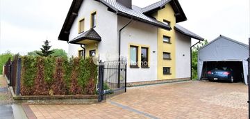 Dom jednorodzinny z pięknym ogrodem