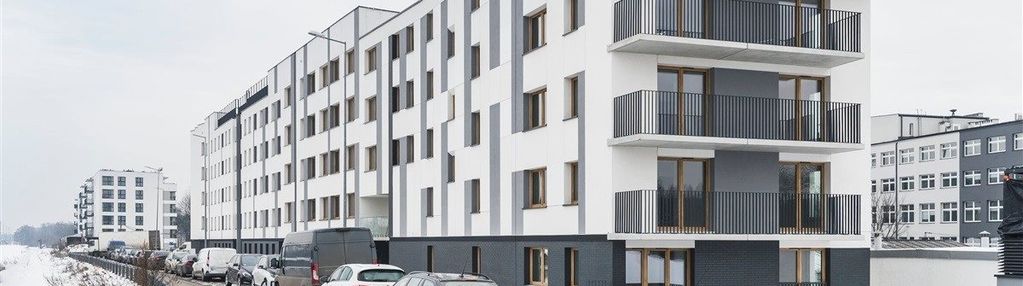 3 pokojowe z balkonem i i miejscem postojowym