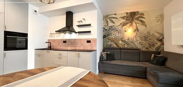 Balkon| garaż| metro| dworzec wschodni