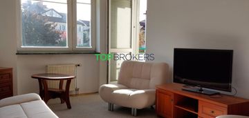 Komfortowe 3 pokoje z oddzielną kuchnią, balkon