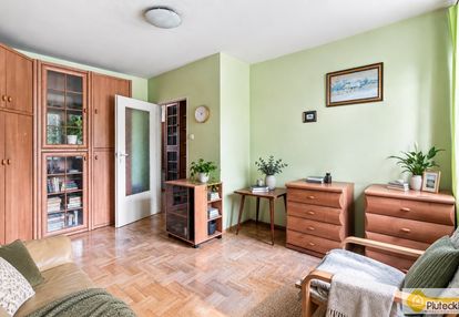 50 m² | możliwość 3 pokoi | balkon | łobzów pkp