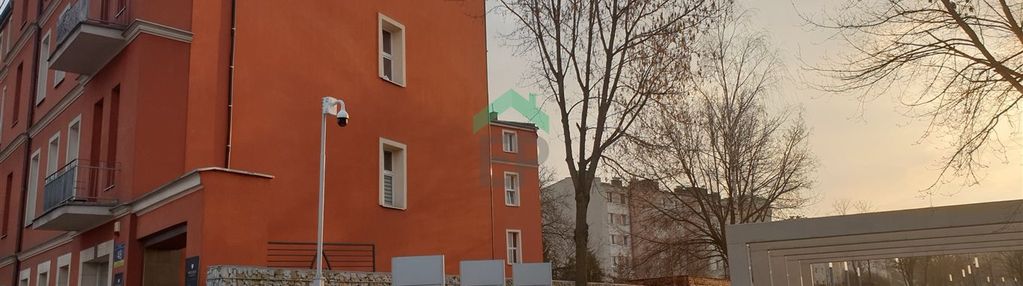 Przestronne 60 m² w centrum