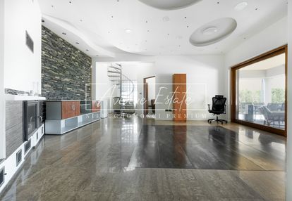 Inwestycja / dom / biuro | parking do 10 aut