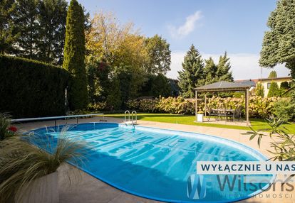 Willa z basenem /technologia/niskie koszty