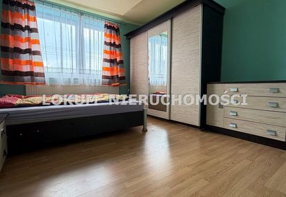 Dom z dużą działką i budynkiem gospodarczym