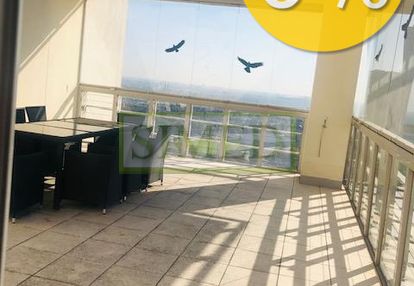 Panorama widokowa miasta ,taras ,lokal trójstronny