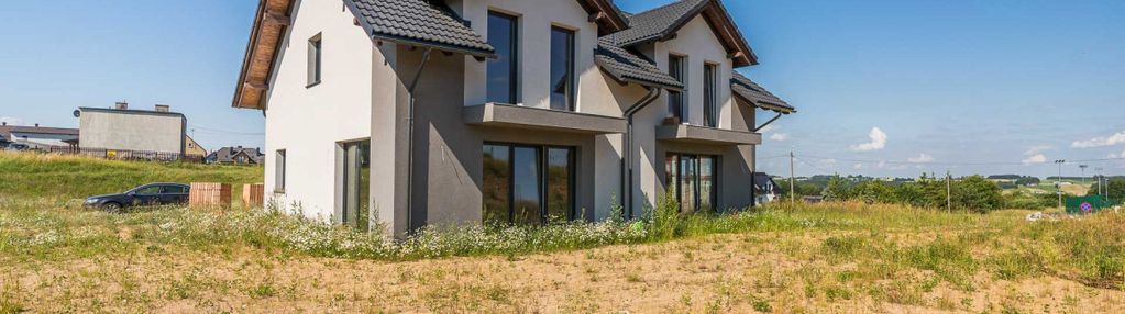 Dom w zabudowie bliźniaczej blisko szkoły