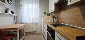 Duża kawalerka z osobną kuchnią - obornicka