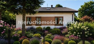 Dom w zielonym otoczeniu i w atrakcyjnej cenie