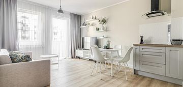 Vat-bez pcc, klimatyzacja, balkon, wysoki standard