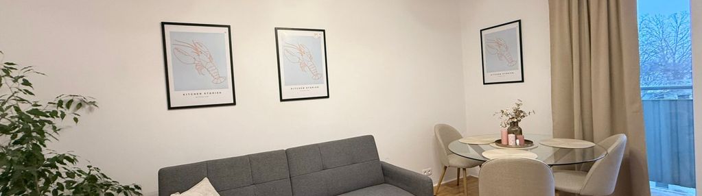 Przy metrze/balkon/oddzielna kuchnia