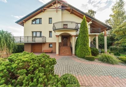 Wyjątkowy dom z dwiema częściami mieszkalnymi