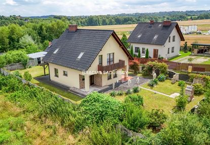 Dom wolnostojący + garaż wolnostojący