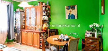 Przemyśl - dom inwestycyjny z trzema niezależnymi mieszkaniami i 4 garażami, działka ok. 10 arów