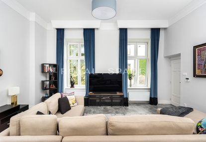 Unikatowy apartament w kamienicy przy batorego!