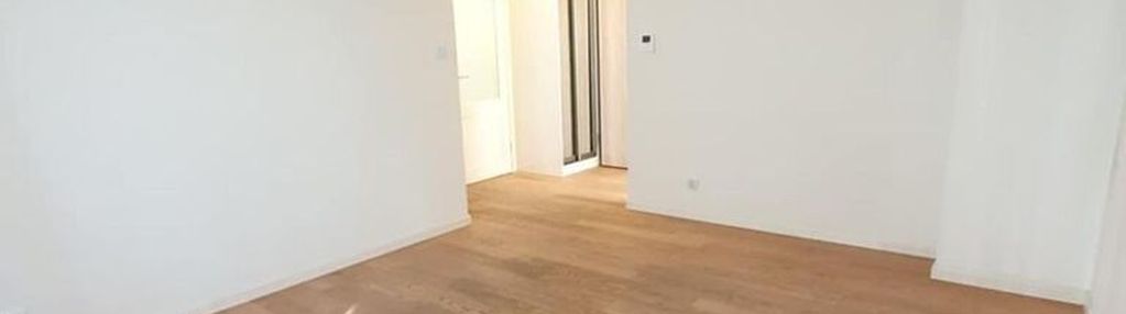 2-pokojowe mieszkanie z osobną kuchnią i balkonem