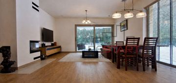 Nowoczesny dom parterowy, wysoki standard.