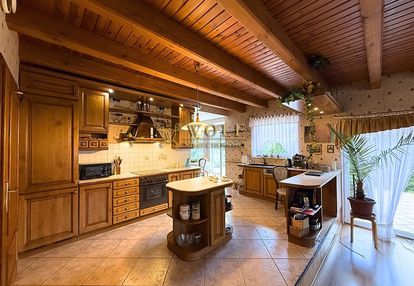 Wyjątkowy dom w otoczeniu lasu – tworóg