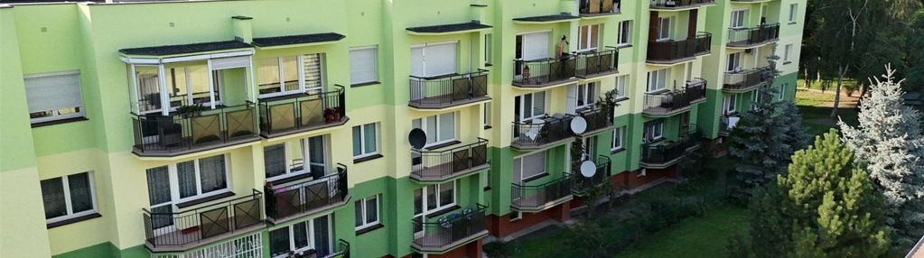 2 pokoje na drugim piętrze