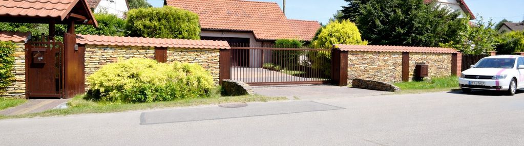 Rezerwacja  4 pokoje- kominek-patio-garaż+warsztat