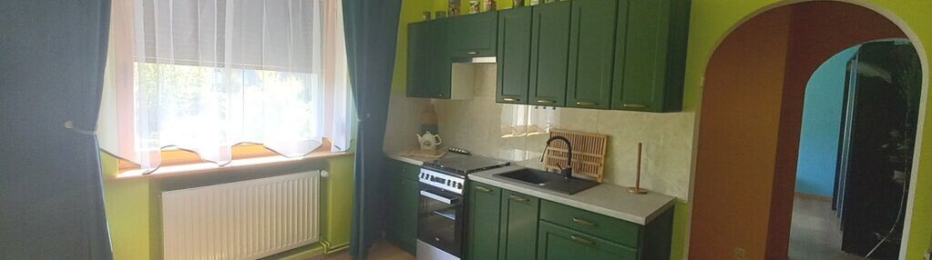 Nowe miasto słoneczne mieszkanie w bocznej ulicy