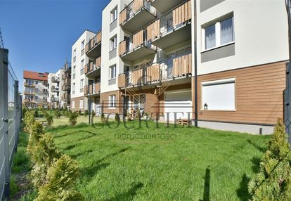 Duży ogród 40 m2 - media miejskie - parking - nowe