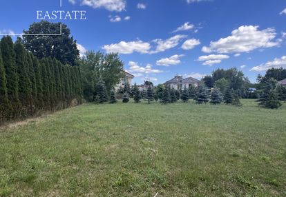 Dojazd drogą asfaltową, media, mieszkaniowa