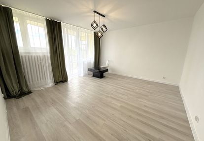 Gliniana-3pokoj3-56m2-6piętro-komórka lokatorska