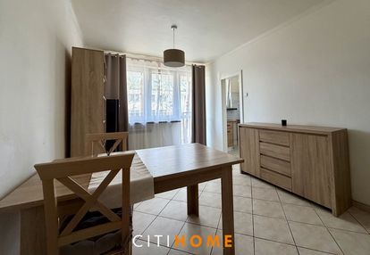 ** mieszkanie z balkonem w centrum otwocka **