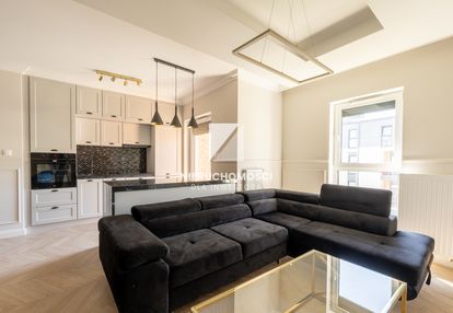 Stylowy apartament 60 mkw, nowa cegielnia