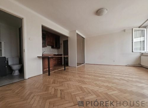 Kawalerka na pradze-południe