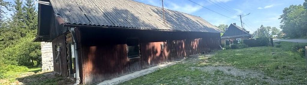 Drewniany dom na 13 ar działce- chorkówka.