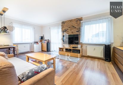 Jasne mieszkanie z widokiem na miasto.