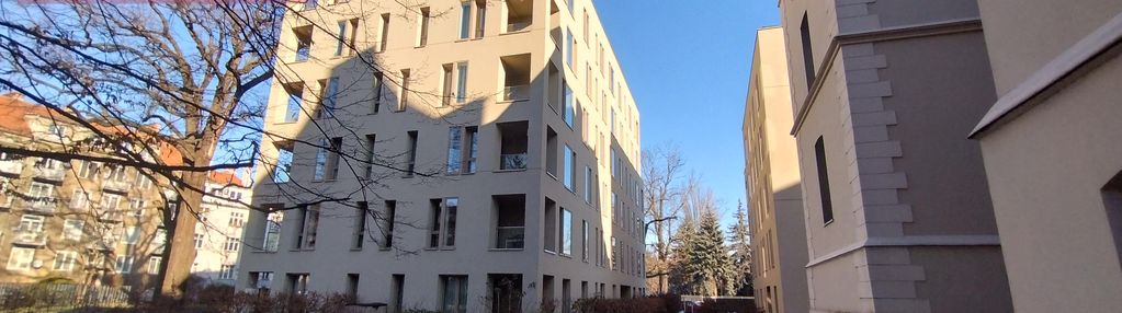Ogrody graua tuż przy pl.grunwaldzkimz garażem