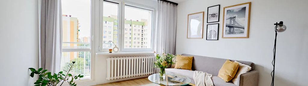 -świeżo po remoncie-rozkład-media miejskie-balkon-