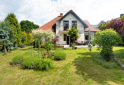 Dom z bajecznym ogrodem | działka 8 ar | 6 pokoi