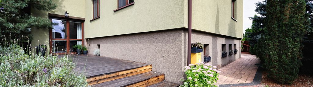 Dom z dużym ogrodem i prywatnością | ciele