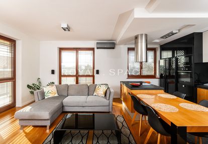 Elegancki apartament z tarasem w zielonej okolicy