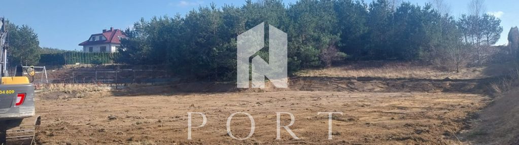 Działka z zatwierdzonym projektem  trzech domów.