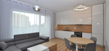 Nowe mieszkanie z dużym tarasem i garażem