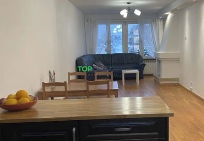 Eleganckie, klimatyczne 4 pokoje z kominkiem