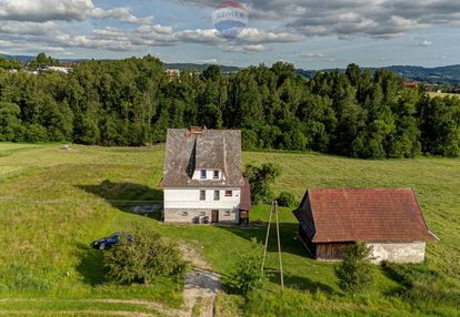 Dom do remontu na ponad 35 ar działce!