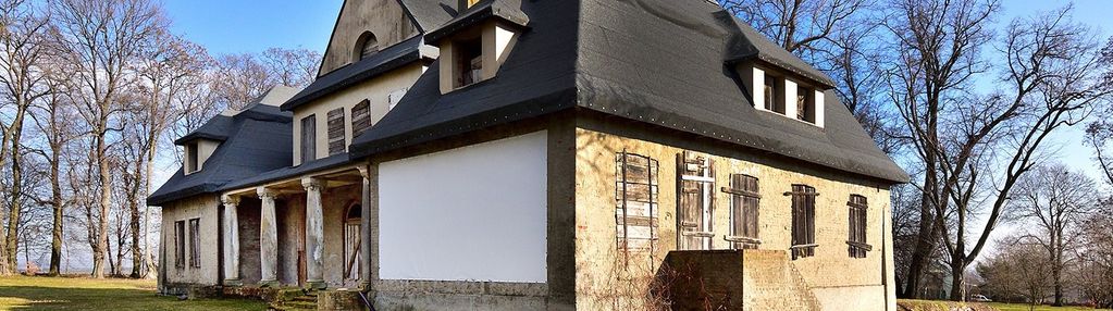 Zabytkowy zespół parkowo-dworski 650m2, waśniów