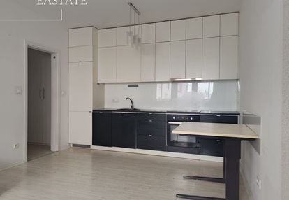 Wołomin – 2 pokoje z garderobą, balkon i garaż