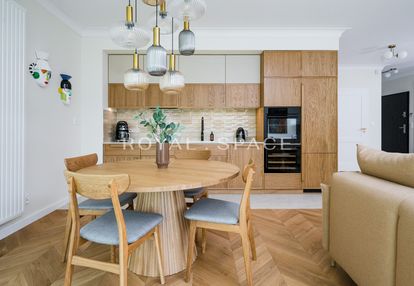 Apartament na woli justowskiej z ogrodem