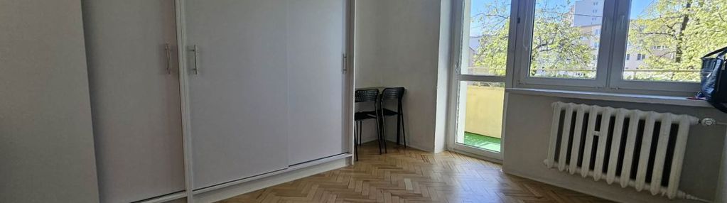 Karolew| i piętro|z balkonem